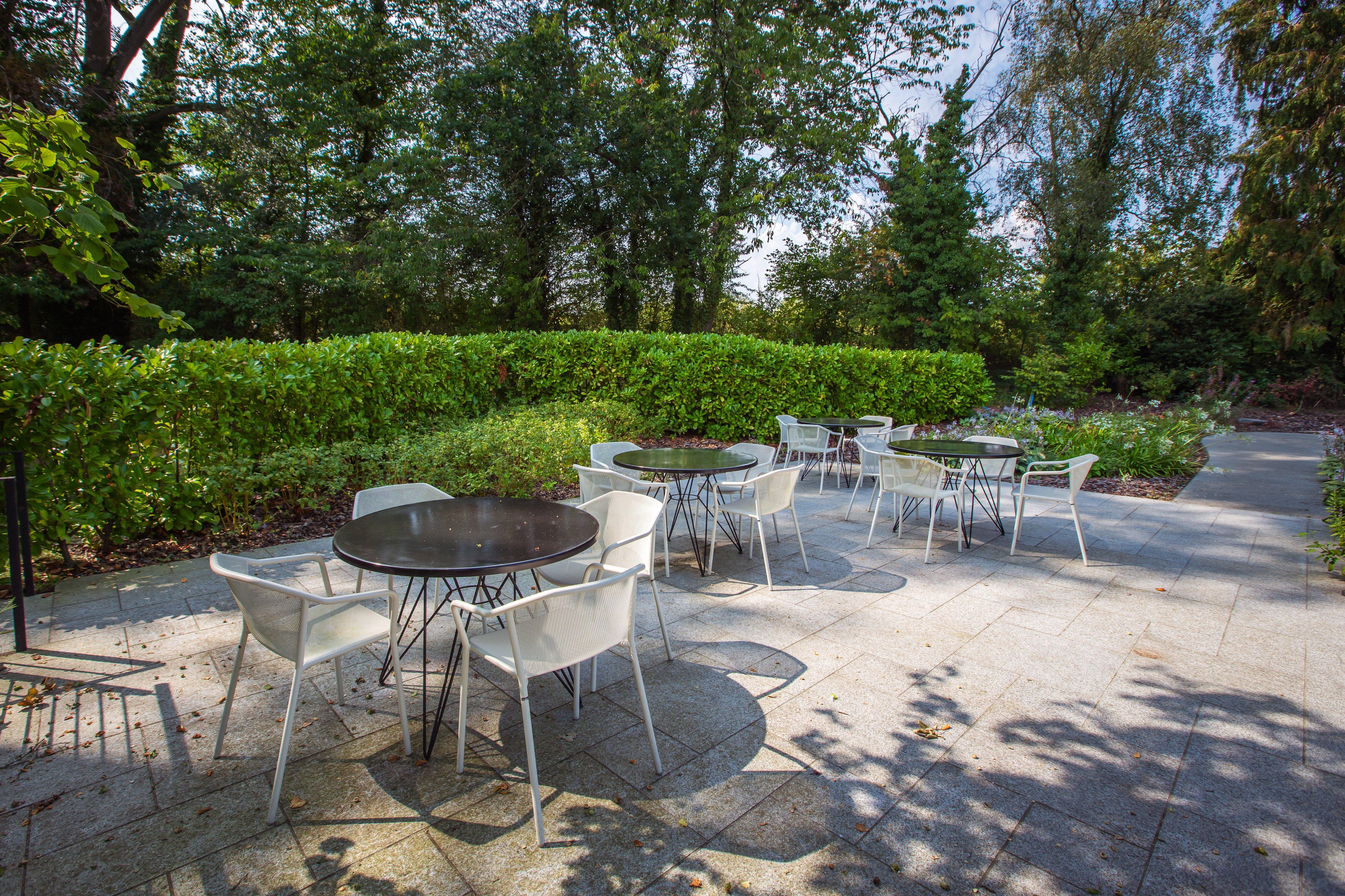Hotel Crowne Plaza Gerrards Cross By Ihg Beaconsfield Exterior foto